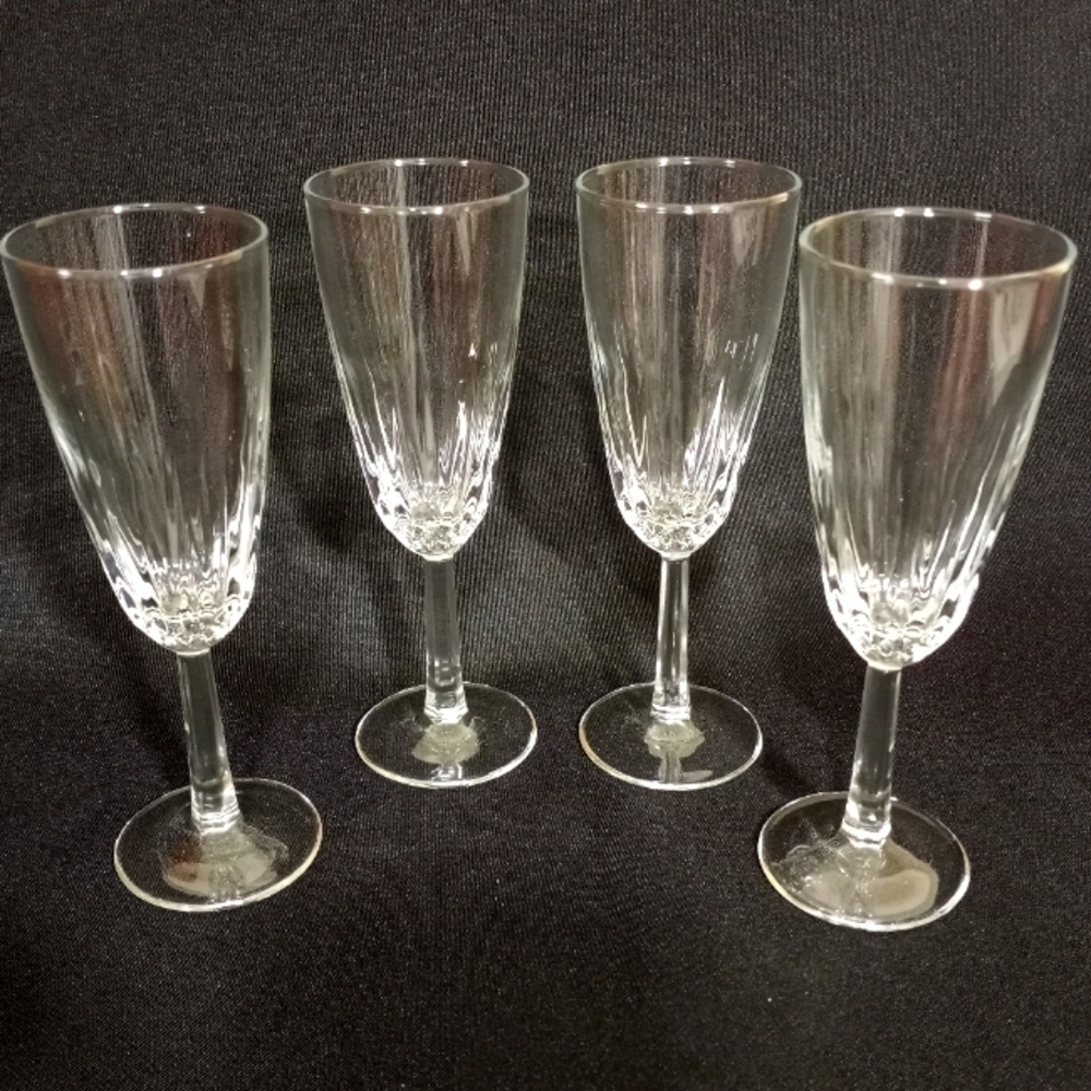 Champagne Flutes 4 Glasses Crystal Stemware